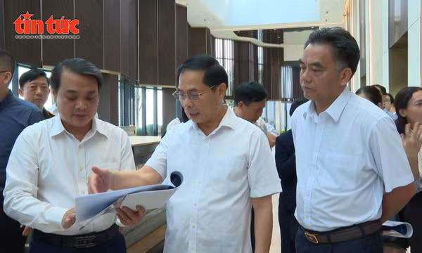 TP Hồ Chí Minh siết chặt an ninh, sẵn sàng cho Diễn đàn Kinh tế Mùa thu 2025