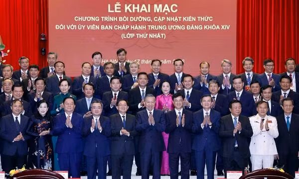 Học Bác mỗi ngày: 'Công việc gốc của Đảng'