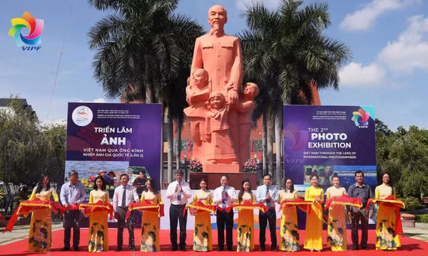 Festival Nhiếp ảnh quốc tế Việt Nam lần thứ 3 tại Huế