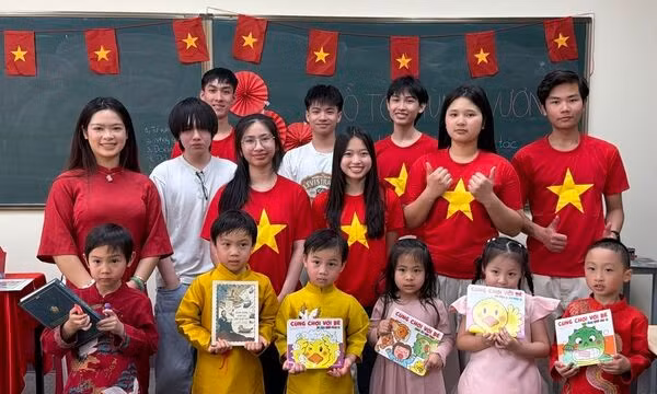 Học, thực hành theo Bác: Tiếng Việt - sợi dây cội nguồn, nhịp cầu vươn xa