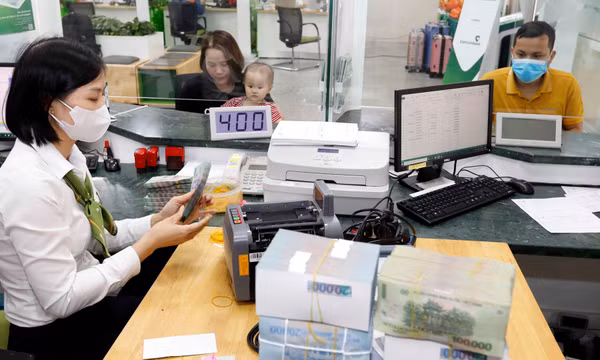Lãi suất chịu sức ép tăng, Ngân hàng Nhà nước ra giải pháp ổn định