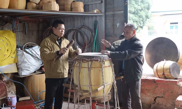 Giữ gìn và phát triển nghề trống Đọi Tam
