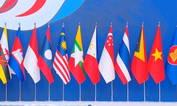Thông điệp lịch sử: 31 năm Việt Nam cùng ASEAN phát triển tự cường và gắn kết