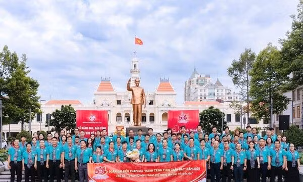 HỌC BÁC MỖI NGÀY: Chỉ thị số 07-CT/TW - Lấy kết quả thực hiện làm thước đo việc học tập và thực hành theo Bác