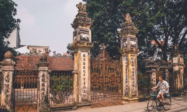 Câu chuyện hôm nay qua ảnh - sáng 17/8