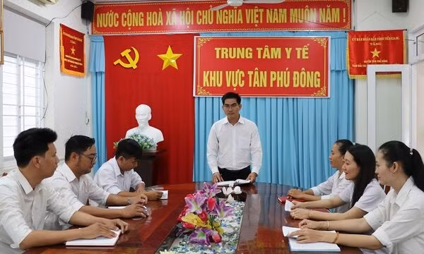 Học, thực hành theo Bác: 'Cần, kiệm, liêm, chính, chí công vô tư' - Quá trình tự soi, tự sửa thường xuyên