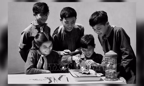 Thông điệp lịch sử: Giáo dục và đào tạo - động lực then chốt để phát triển đất nước
