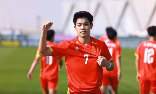 HLV Kim Sang Sik còn vũ khí bí mật nào để đấu U23 Hàn Quốc?