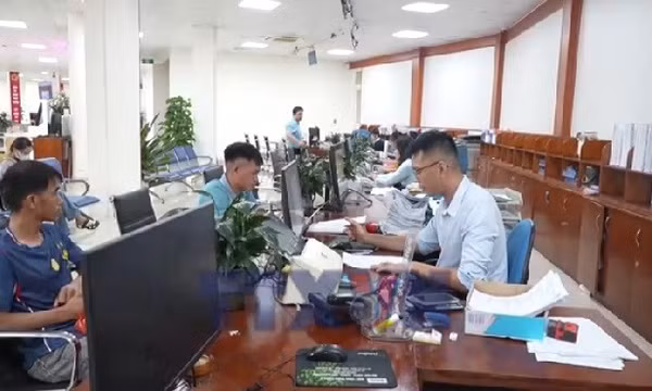Cải cách hành chính lấy người dân và doanh nghiệp là trung tâm