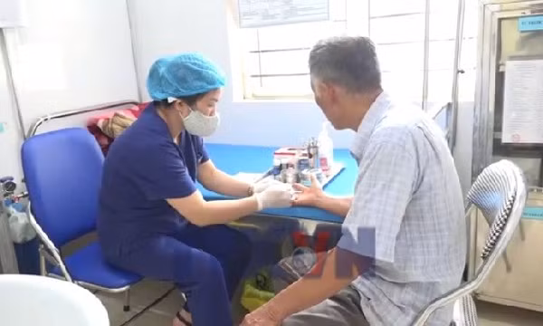 Thái Nguyên khám sức khỏe cho toàn dân