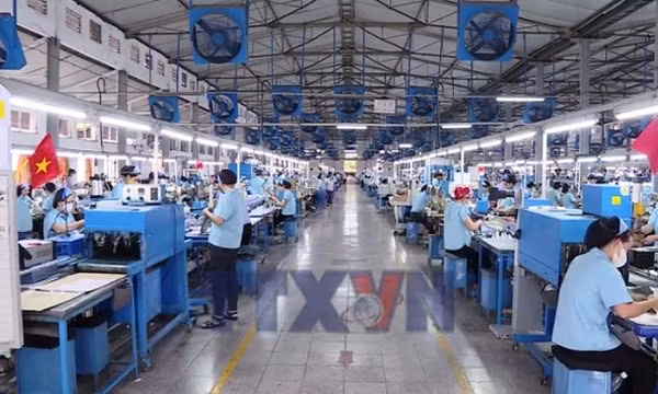 Đề xuất mở rộng các khoản miễn giảm, người lao động tăng thu nhập thực tế