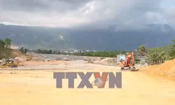 Gỡ vướng mặt bằng dự án giao thông Khu kinh tế Vũng Áng