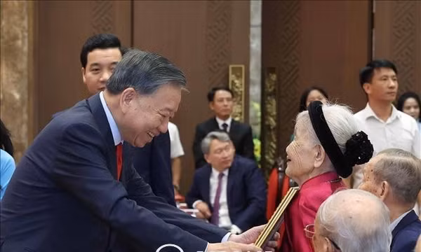 Tin nóng trong nước ngày 26/8/2026