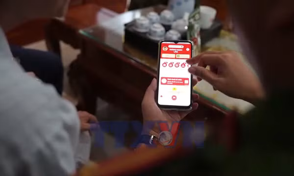 Đưa tiện ích số đến tận nhà dân