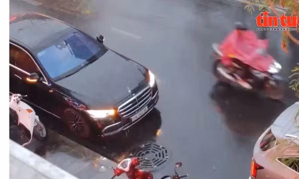 Mưa lớn bất ngờ xuất hiện, TP Hồ Chí Minh được hạ nhiệt sau nhiều ngày nắng gắt