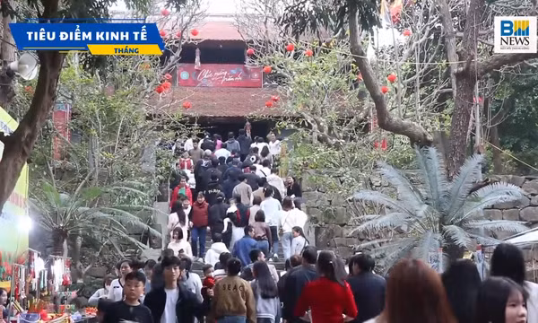 Tiêu điểm kinh tế tháng 3: Du lịch lễ hội trước áp lực chi phí tăng cao