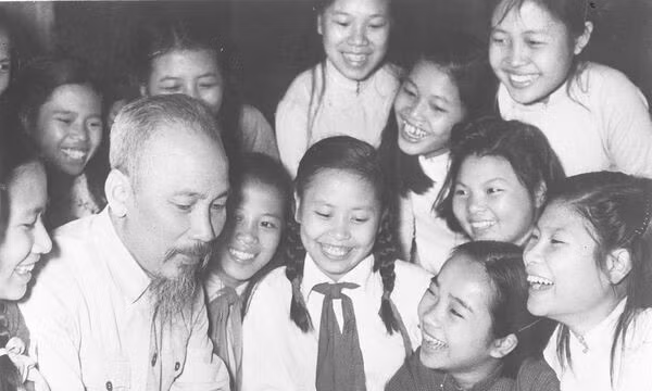 Học Bác mỗi ngày: Thiếu nhi Việt Nam làm theo 5 điều Bác Hồ dạy