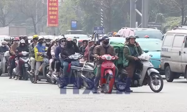 Người dân quay trở lại Hà Nội sau kỳ nghỉ lễ