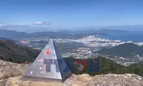 Ngắm cảnh đẹp biển Nha Trang từ đỉnh núi Hoàng Ngưu Sơn