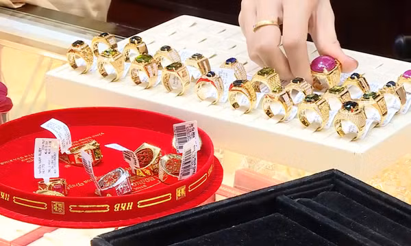 Tiêu điểm kinh tế tuần: Minh bạch hóa trong giao dịch vàng