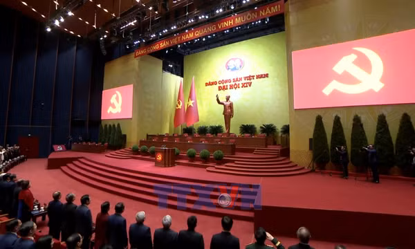 Tiếp tục đổi mới mạnh mẽ phương thức lãnh đạo, cầm quyền của Đảng 