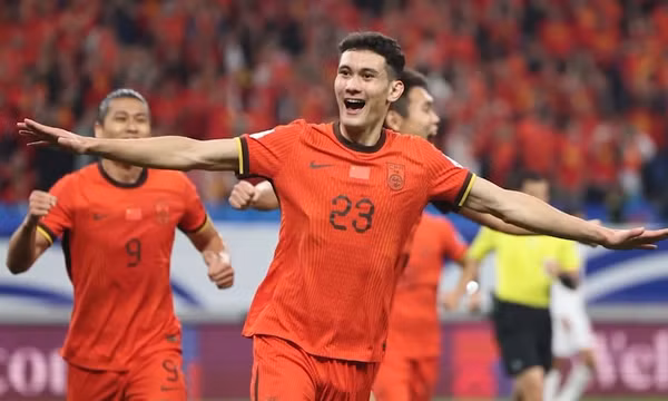 Hàng thủ U23 Việt Nam cần coi chừng 'Cậu bé Vàng' của bóng đá Trung Quốc 