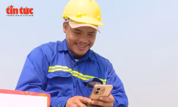 Giữ nhịp thi công trên công trường Vành đai 3 dịp Tết