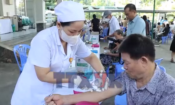 Khánh Hòa nỗ lực để người dân được chăm sóc sức khỏe tốt hơn