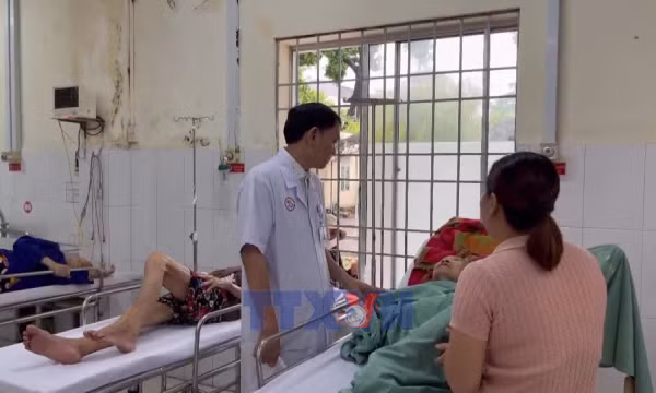 Huy động tối đa nhân lực, vật lực y tế chăm sóc người dân vùng ngập
