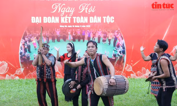 Rộn ràng Ngày hội Đại đoàn kết các dân tộc tại 'ngôi nhà chung'