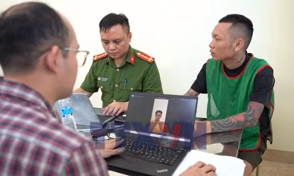 Phá mã 'công xưởng' tội phạm xuyên biên giới 