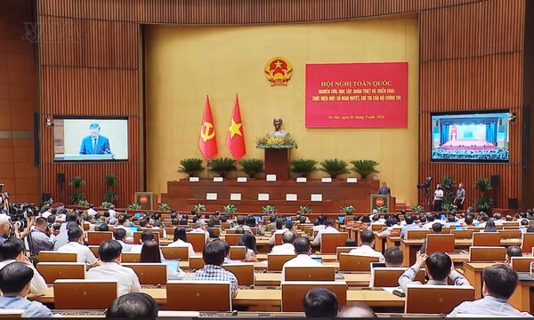 Học, thực hành theo Bác: Đưa nghị quyết vào cuộc sống