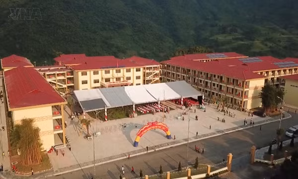 Học, thực hành theo Bác: Chăm lo để học sinh có môi trường học tập tốt hơn