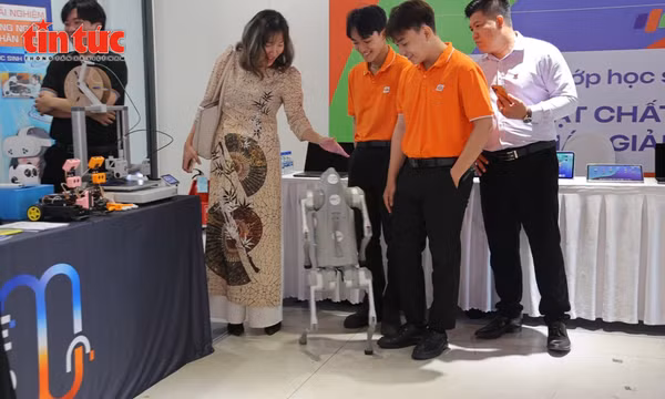 Đẩy mạnh chuyển đổi số giáo dục trong thời đại AI
