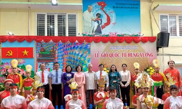 Đa dạng hoạt động trải nghiệm dịp Giỗ Tổ Hùng Vương trong học đường