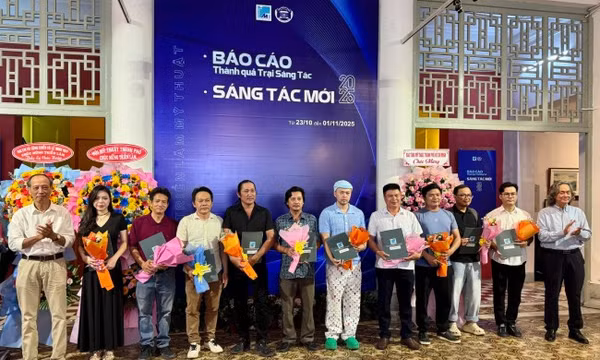 Triển lãm 'Báo cáo thành quả trại sáng tác' và 'Sáng tác mới' năm 2025