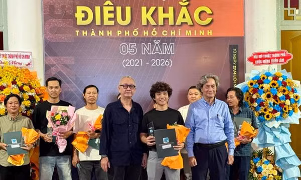 Khai mạc triển lãm và giải thưởng Mỹ thuật 2026 - Điêu khắc Thành phố 5 năm