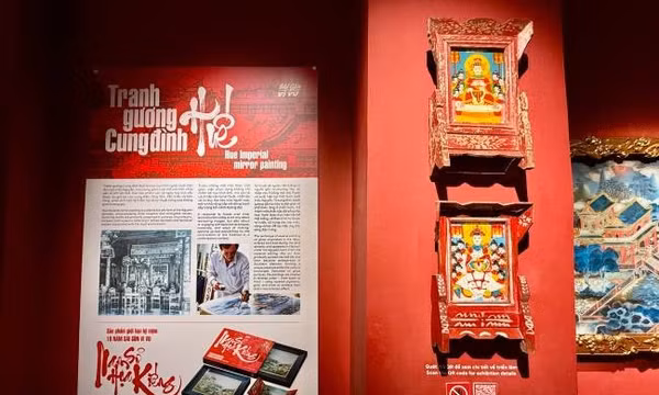 Tranh kiếng Nam Bộ nhìn từ triển lãm 'Nam Sử Họa Kiếng'