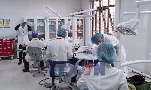 Khi trạm y tế khoác áo mới
