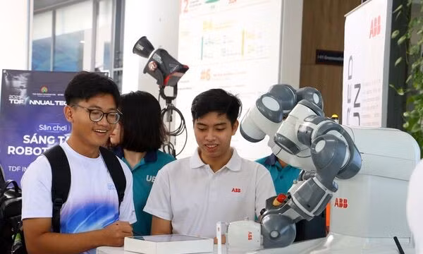 Học Bác mỗi ngày: Bảo vệ thành quả trí tuệ, nuôi dưỡng động lực đổi mới sáng tạo