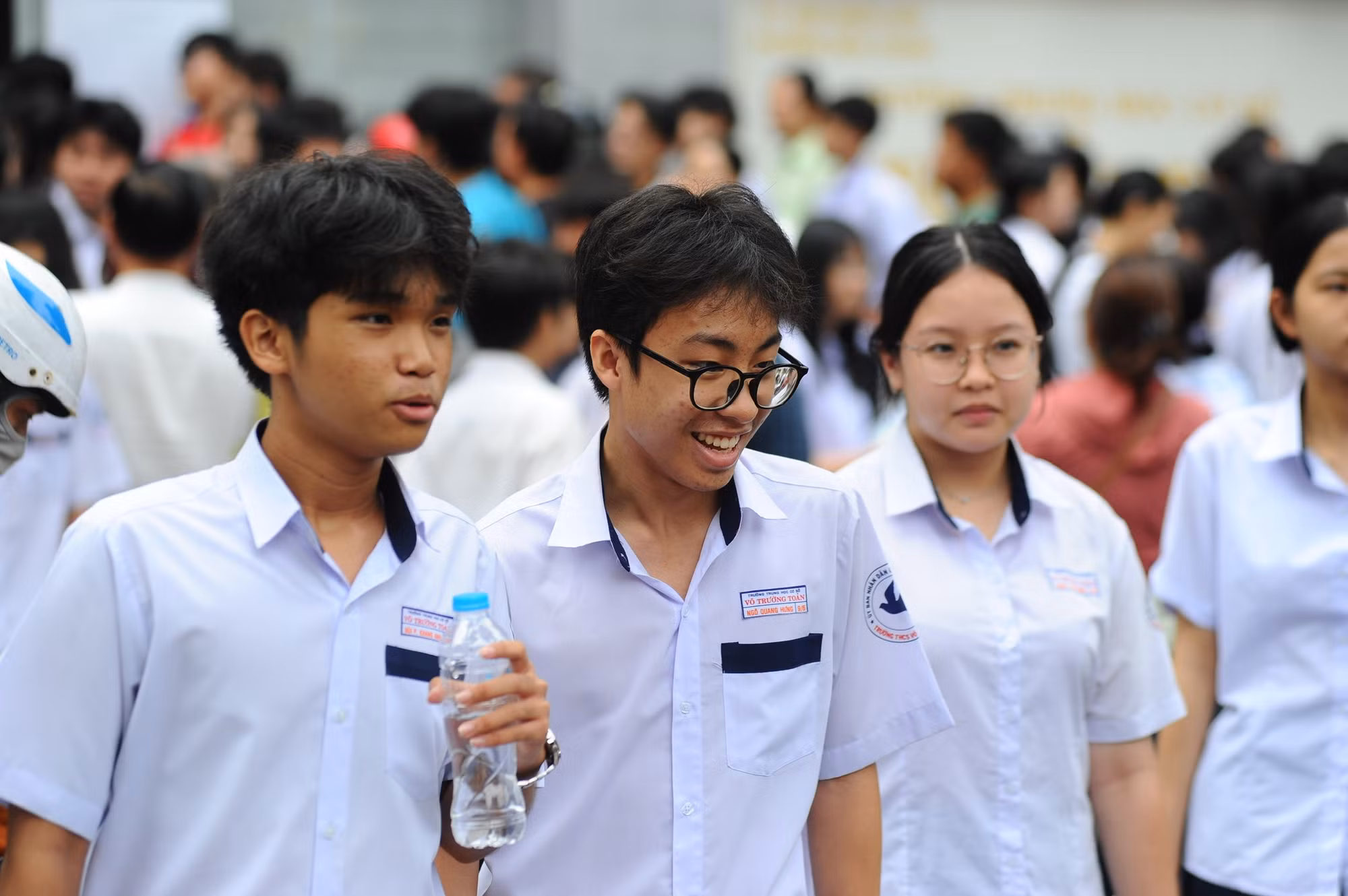 Nhiều thí sinh TP Hồ Chí Minh phấn khởi sau khi hoàn thành môn Ngữ văn
