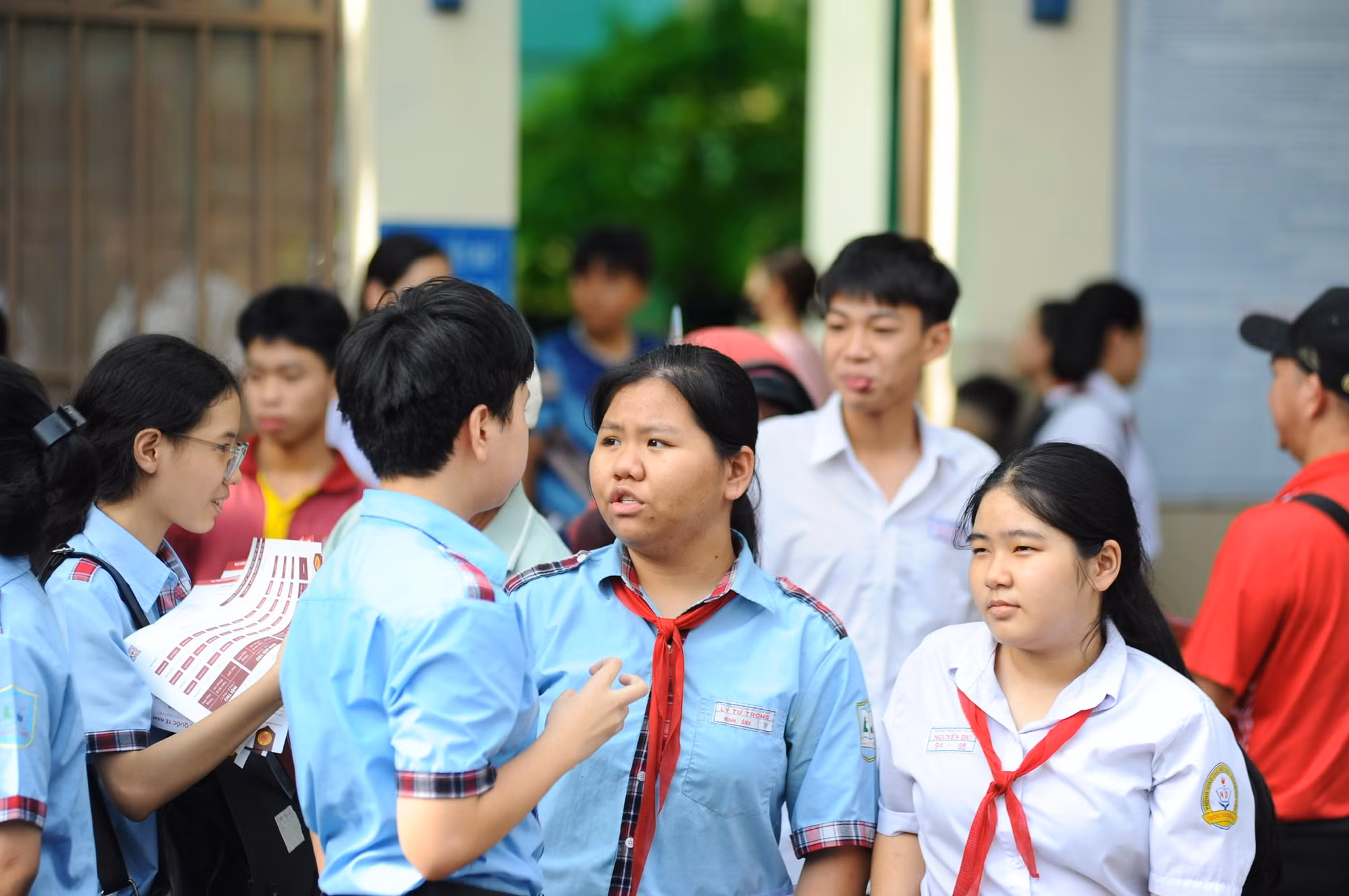 Thí sinh tự tin sau hai môn thi đầu tiên vào lớp 10 tại TP Hồ Chí Minh
