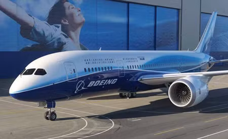 Hỏa hoạn trên 'siêu máy bay' Boeing 787 Dreamliner ảnh 1