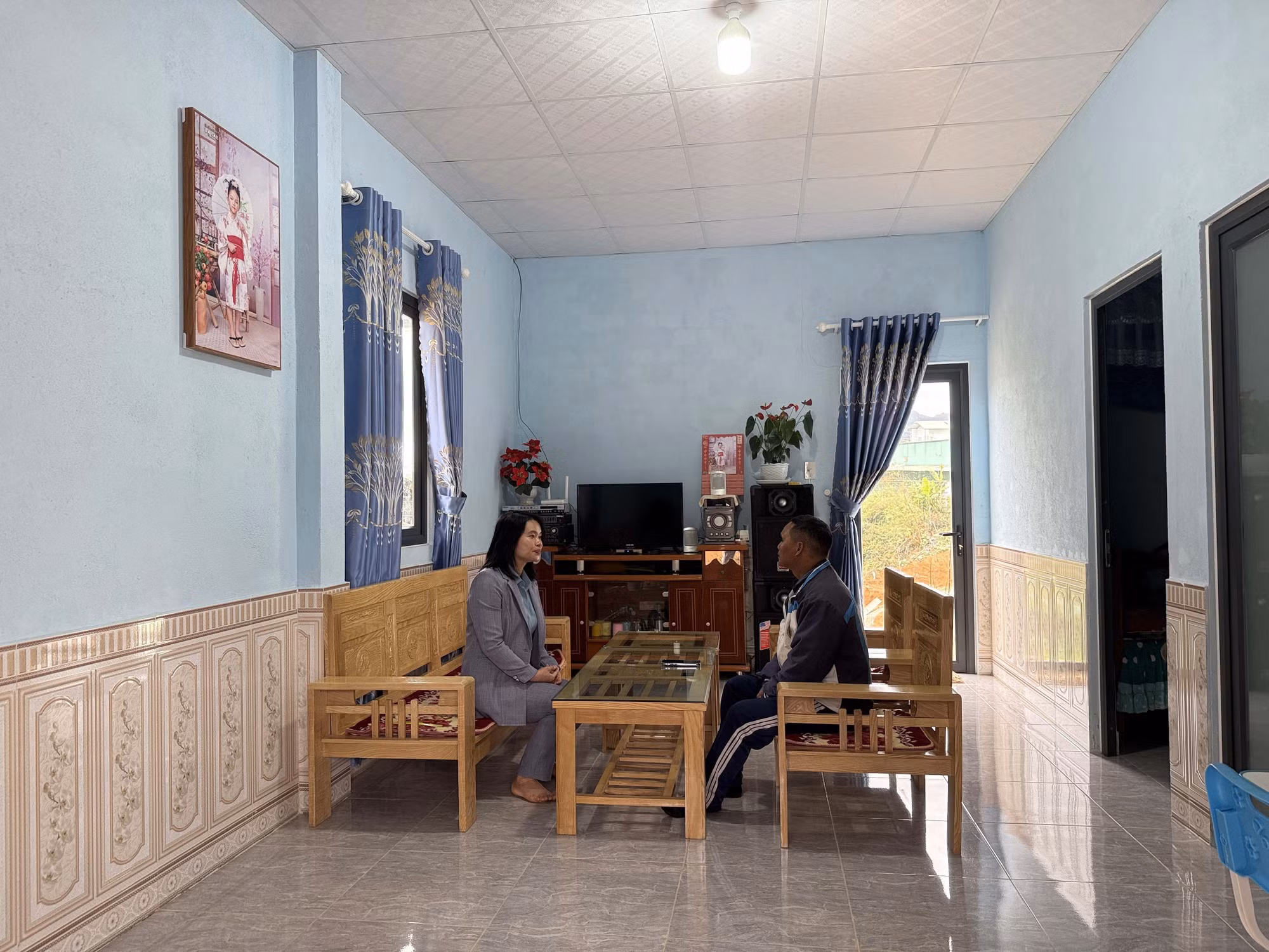 Căn nhà khang trang của gia đình ông Kră Jăn Ha Lê Niss (thôn 1, xã Đạ Sar, huyện Lạc Dương) được hoàn thành từ nguồn hỗ trợ trong chương trình xóa nhà tạm, nhà dột nát.