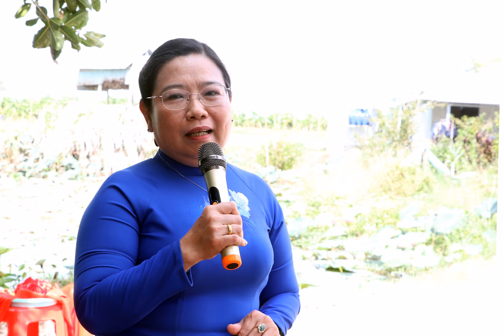Chủ tịch Ủy ban Mặt trận Tổ quốc Việt Nam thành phố Cần Thơ Hồ Thị Cẩm Đào phát biểu tại lễ khánh thành.