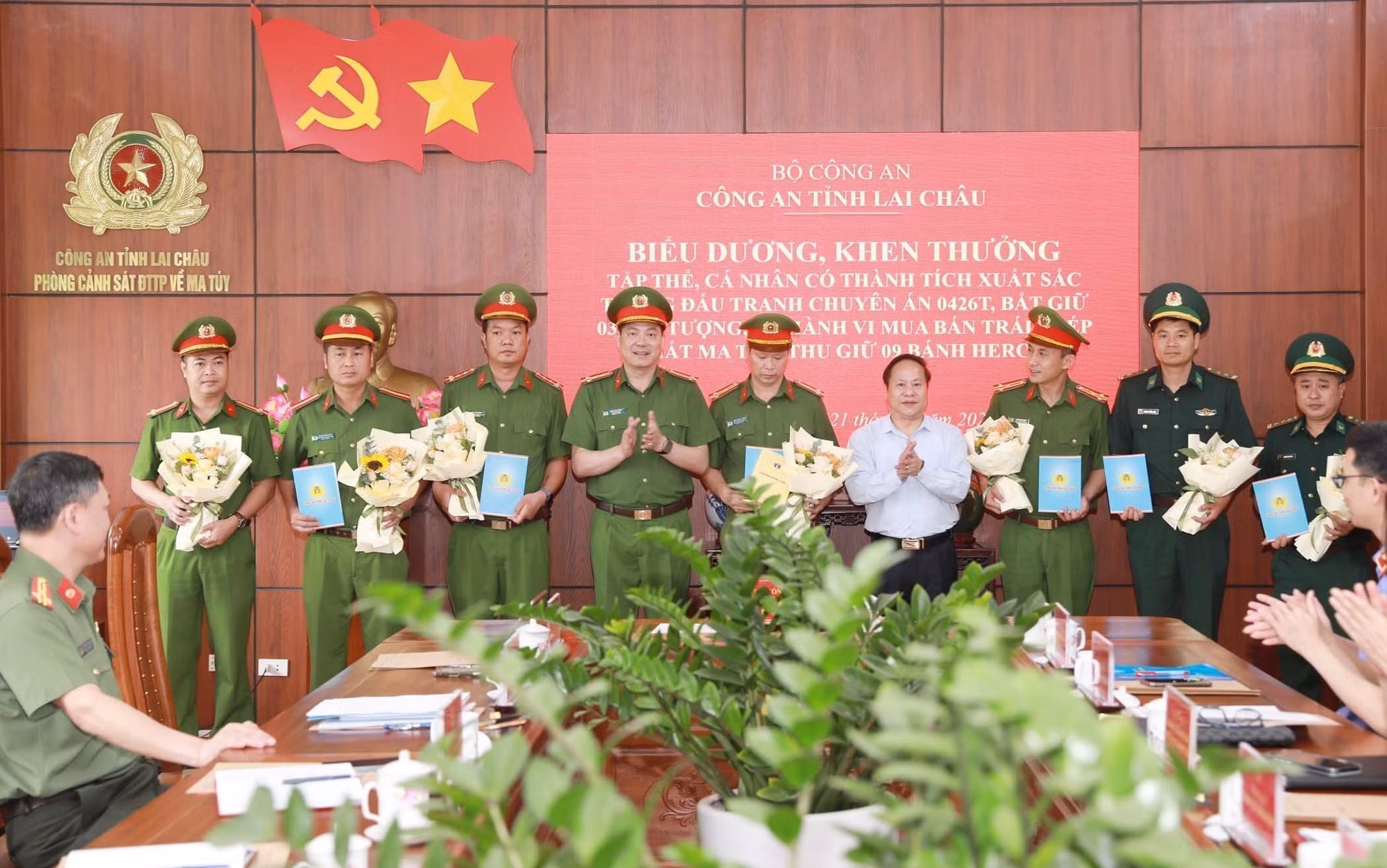 bieu-duong-210426.jpg