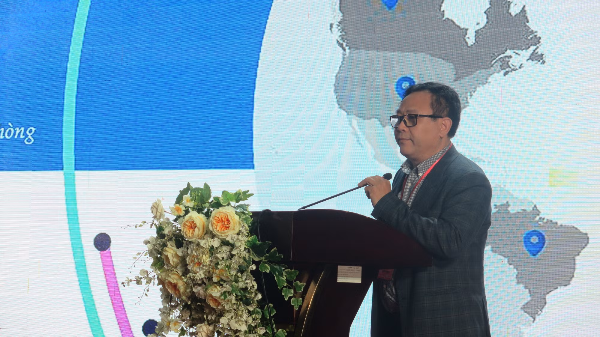 hoi-nghi3-090126.jpg