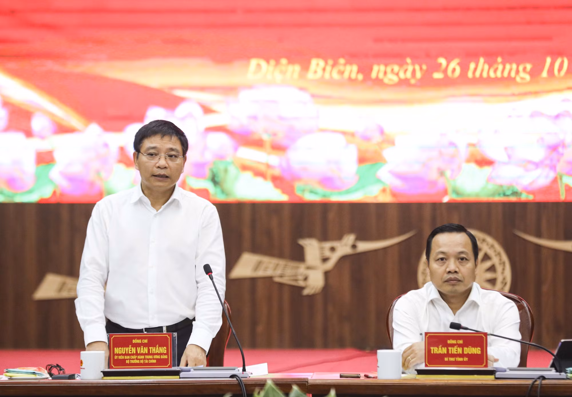 Bộ trưởng Bộ Tài chính Nguyễn Văn Thắng phát biểu tại buổi làm việc. Ảnh: Xuân Tư/TTXVN