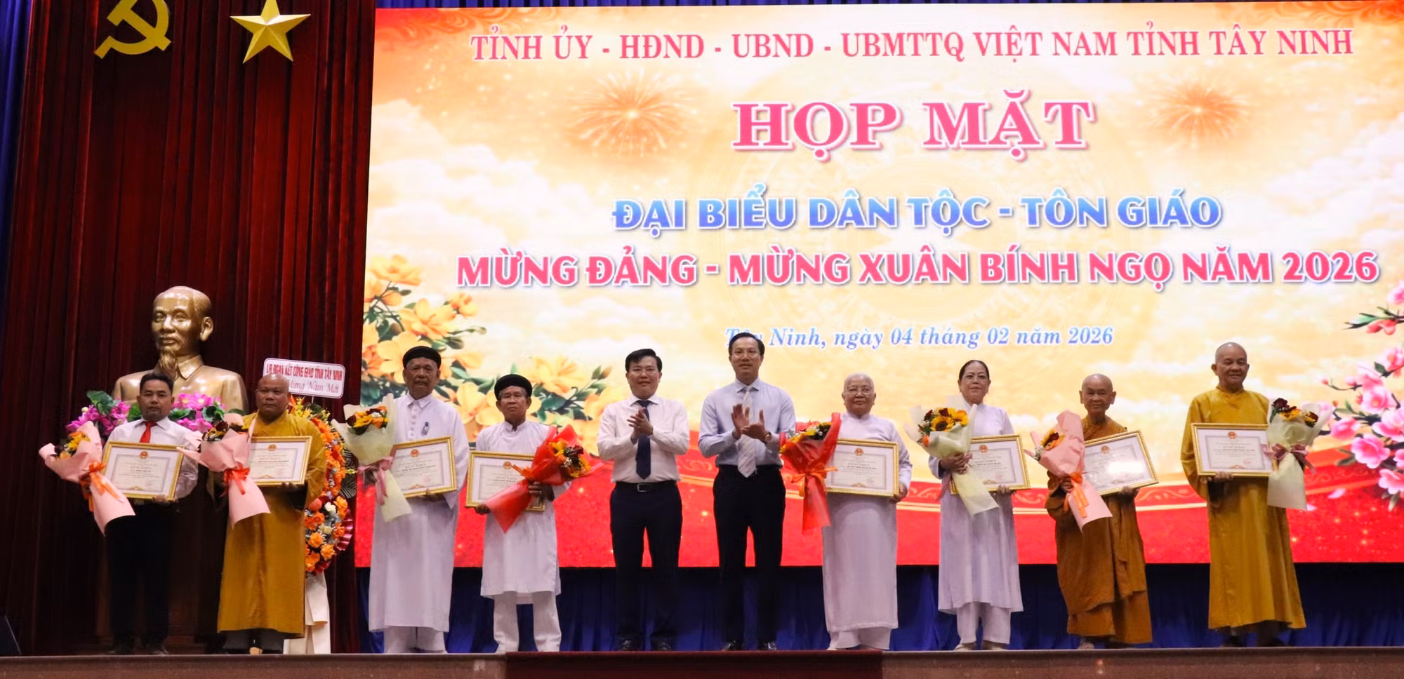 tay-ninh4-040226.jpg