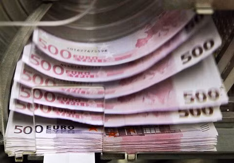 Các ngân hàng Síp cần cứu trợ 10 tỷ euro ảnh 1
